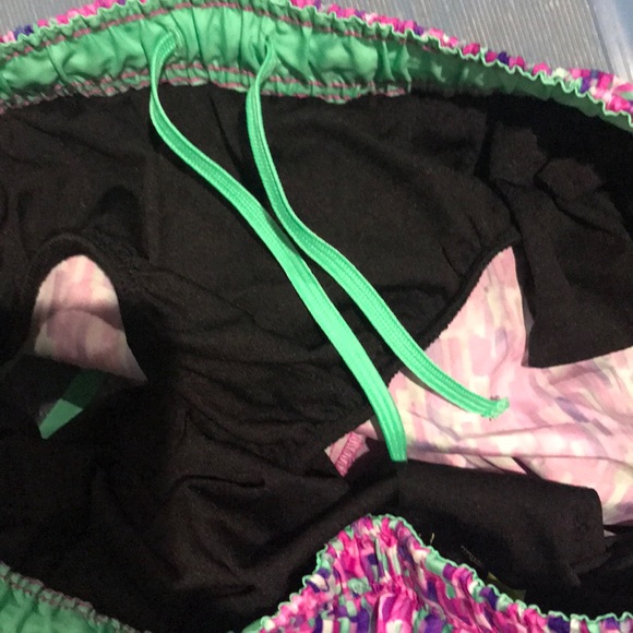 Women’s athletic shorts purples & green Size Small - Picture 6 of 6